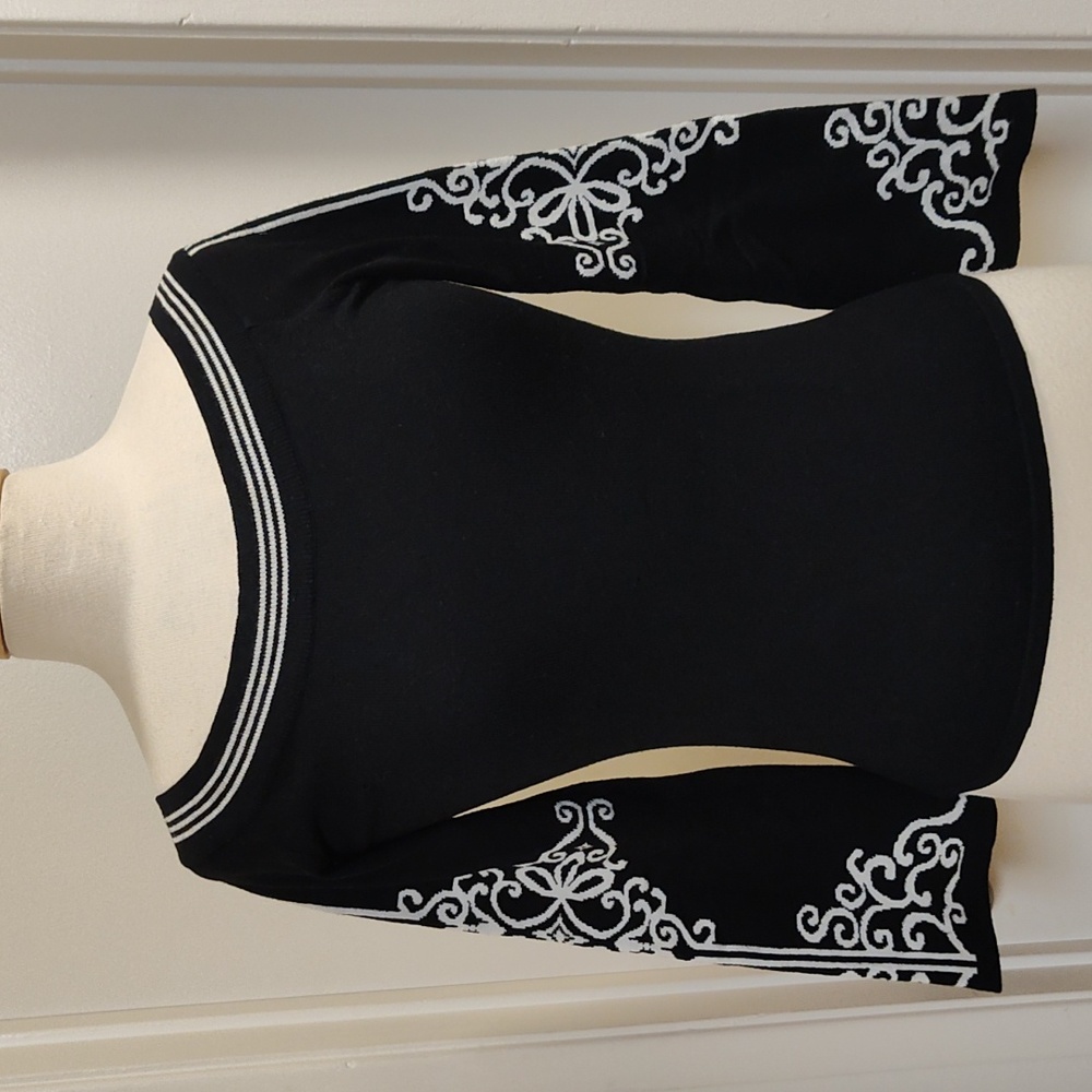 Bette Paige Deep Scoop Neck Sweater S